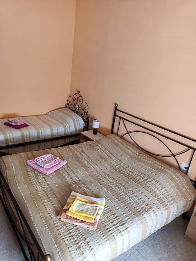 Casa Arcobaleno Hotell Amelia Exteriör bild